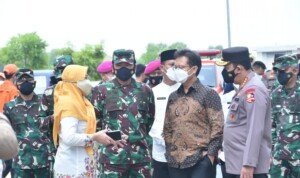 Panglima TNI Tinjau Instalasi Terpusat OTG dan Kelurahan Rorotan di Cilincing Jakarta Utara