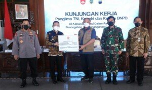 Panglima TNI Pimpin Rapat Terkait Penanganan Covid-19 di Kabupaten Pati Jawa Tengah