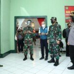 Panglima TNI Pastikan Obat Bantuan Pemerintah Terdistribusi dan Dukung 54 Nakes