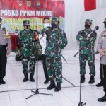 Tinjau Sentra Vaksinasi di Holy Stadium Semarang, Panglima TNI: Strategi Defensif dan Ofensif Untuk Menekan Kasus Covid-19