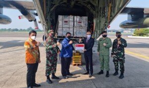 Hari Ini, Bantuan Ventilator dan Tabung oksigen dari Singapura Tiba di Indonesia