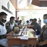 Danrem 044/Gapo Meninjau Serbuan Vaksinasi Serentak Universitas
