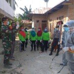 Anggota Kodim Aceh Tamiang Bombardir Pencegahan Penyebaran Covid 19