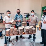 Panitia Kurban Bayung Lencir Borong Kontainer Pelepah Pinang