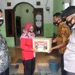 Polres Tulungagung Bagikan Bantuan Sosial untuk Warga Jepun