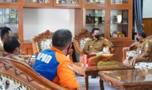 Fransiskus Diaan Tetapkan Status Darurat Banjir di Kapuas Hulu