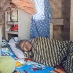 Hidup Sebatang Kara, Nenek di Tasikmalaya Bersyukur dengan Penghasilan 30 Ribu Seminggu