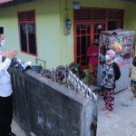 Harnojoyo Serahkan Langsung Bantuan Sembako ke Warga Palembang yang Isoman
