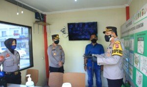 Kapolres Karawang Cek Kesiapan Posko PPKM
