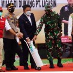 Herman Deru Berangkatkan Pendistribusian Liquid Oksigen CSR  Sinar Mas Grup