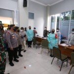 Panglima TNI dan Kapolri Ajak Civitas Akademik, Pemuda hingga Ormas Terlibat Aktif Percepat Vaksinasi