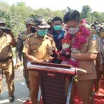 Enos Resmikan Jembatan Vila, Jadi Urat Nadi Perekonomian di OKUT