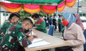 Kodim 0403 OKU Bareng SMBR Gelar Vaksinasi Massal