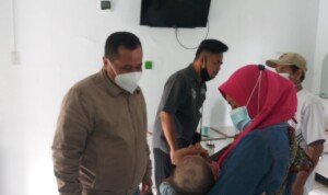 Komisi IV dan Relawan Kunjungi Sela di RS Bayu Asih