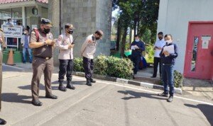 Puluhan Massa Presidium LSM Anti Korupsi Geruduk Kejati Sumsel