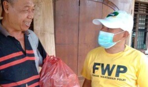 Door To Door, FWP Bagi-Bagi Sembako ke Bilal Mayit