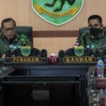 Rapat Evaluasi Penanganan Covid-19, Pangdam XVIII/Kasuari Minta Jajarannya Sosialisasi dan Edukasi Masyarakat Untuk Akselerasi Vaksinasi