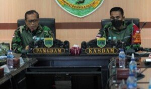 Rapat Evaluasi Penanganan Covid-19, Pangdam XVIII/Kasuari Minta Jajarannya Sosialisasi dan Edukasi Masyarakat Untuk Akselerasi Vaksinasi