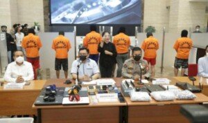 Pinjol Fitnah Nasabah Sebagai Bandar Narkoba, Polisi Tangkap 8 Tersangka