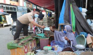 Bulan Bakti Pramuka, Kwarcab Mamuju Bagi Masker Gratis