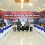 Rapat Evaluasi Penanganan dan Pengendalian Covid-19, Kapolri Minta Forkompimda Babel Optimalkan Pos Penyekatan Kabupaten dan Kota Dioptimalkan