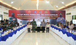 Rapat Evaluasi Penanganan dan Pengendalian Covid-19, Kapolri Minta Forkompimda Babel Optimalkan Pos Penyekatan Kabupaten dan Kota Dioptimalkan