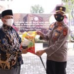 Kapolda Sumsel Distribusikan 3 Ton Beras ke PW Muhammadiyah