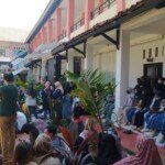Terjadi Kerumunan Saat Vaksinasi Covid-19 di SMAN 2 Purwakarta