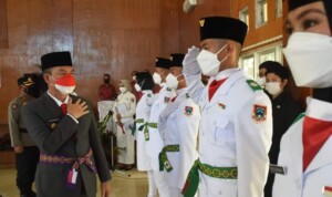 Wako Alpian Kukuhkan 68 Anggota Paskibraka Pagar Alam