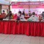 Rapat Evaluasi Perkembangan dan Tindak Lanjut PPKM Level IV, secara virtua, di Ruangan Terbuka Pendopo Lapas Kelas-IIA Pematangsiantar Kabupaten Simalungun Sumut (Rahmad / Mattanews.co)
