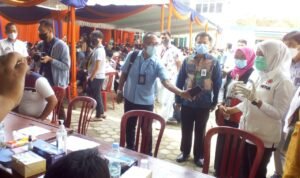 Pantau Vaksinasi di Kanwil BRI Palembang, Fitrianti Agustinda : Jangan Takut Vaksin