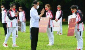 Terima Atlet Olimpiade Tokyo 2020 di Istana, Presiden Jokowi Serahkan Bonus Apresiasi Miliaran Rupiah