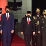 Presiden Jokowi Pimpin Apel Kehormatan dan Renungan Suci di TMP Kalibata Jakarta