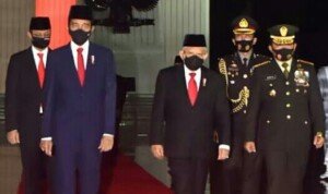 Presiden Jokowi Pimpin Apel Kehormatan dan Renungan Suci di TMP Kalibata Jakarta