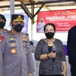 Tinjau Vaksinasi Massal di Banten, Kapolri Akan Perkuat Akselerasi Vaksinasi di Wilayah Aglomerasi