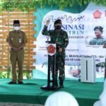 Tinjau Vaksinasi di Pondok Pesantren Yajri Payaman Jawa Tengah, Panglima TNI Ingatkan Santri dan Masyarakat Tetap Pakai Masker serta Disiplin Prokes