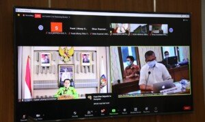 Badan Litbang Kemendagri Lakukan Penelitian, Kajian dan Gelar Webinar Bahas Peran Pemda dan Institusi Politik Dalam Penanganan Pandemi Covid-19 dan Dampak Sosial Ekonominya