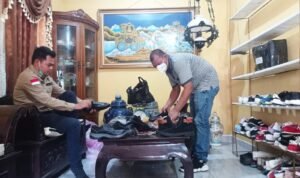 L-Azam Prabumulih Sajikan Sepatu PL Import Berkwalitas, Harganya?