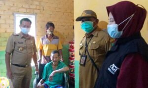 ACT Prabumulih Donasikan Pangan tiap Bulan untuk Pak Zainal yang Huni Kamar Mandi 