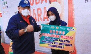 Peringati Haornas 2021, Bupati Dodi Reza Kucurkan Bantuan Atlet dan Pelatih