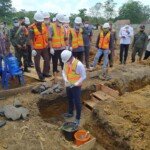 Bupati Batanghari Letakan Batu Pertama, Rumah Khusus Relokasi