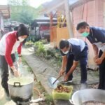 Polres Padangsidimpuan Serahkan 200 Nasi Kotak ke Panti Jompo