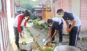 Polres Padangsidimpuan Serahkan 200 Nasi Kotak ke Panti Jompo