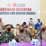 Kapolda Sulbar bersama Danrem 142 Tatag Tinjau Vaksinasi Merdeka di Mateng