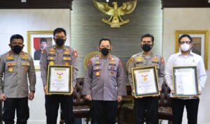 Kapolri Raih 3 Penghargaan Rekor MURI