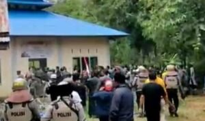 Masjid Ahmadiyah di Kalbar Dirusak, Polisi Tetapkan 9 Orang Jadi Tersangka