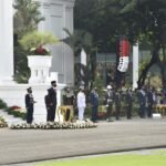 Presiden Joko Widodo Pimpin Upacara HUT Ke-76 TNI di Istana Negara