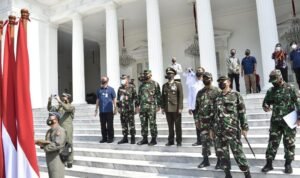 Kasum TNI Tinjau Gladi Bersih Jelang HUT ke-76 TNI di Istana Merdeka Jakarta