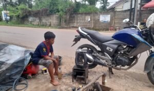 Simak Kisah Fans Berat Barcelona Sepulang Sekolah Mendongkrak Ekonomi Keluarganya