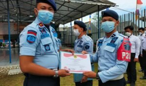 Ragam Prestasi 10 Petugas, Kepala Rutan Kelas II B Prabumulih Serahkan Penghargaan